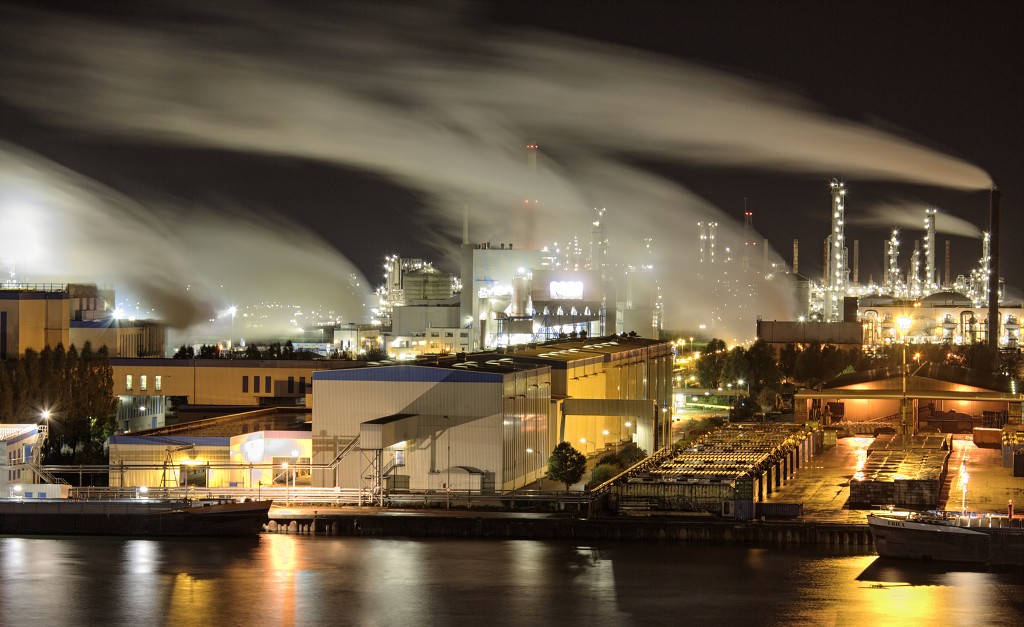 industrie europoort botlek rotterdam hdr haven industriegebied centrale maasvlakte energie raffinaderij fabriek chemie plant tata steel economie technologie techniek opslag overslag